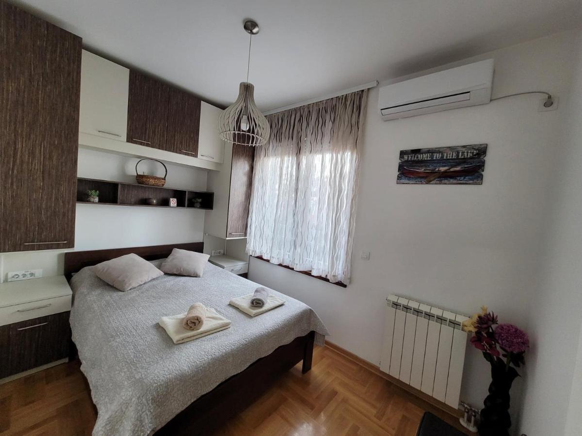 Apartment Iris เบลเกรด ภายนอก รูปภาพ