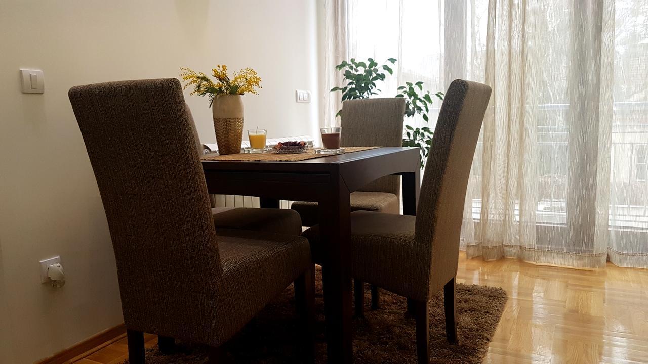 Apartment Iris เบลเกรด ภายนอก รูปภาพ