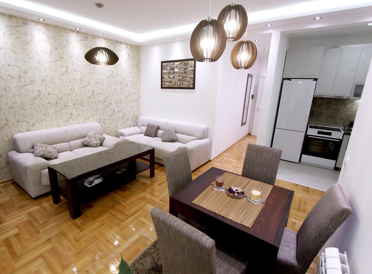 Apartment Iris เบลเกรด ภายนอก รูปภาพ